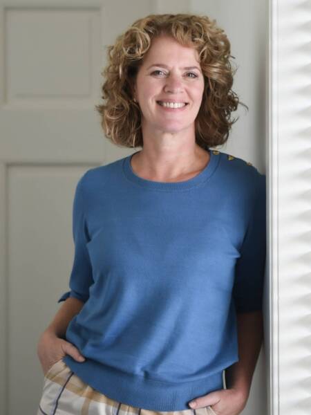 Claudia Schutter